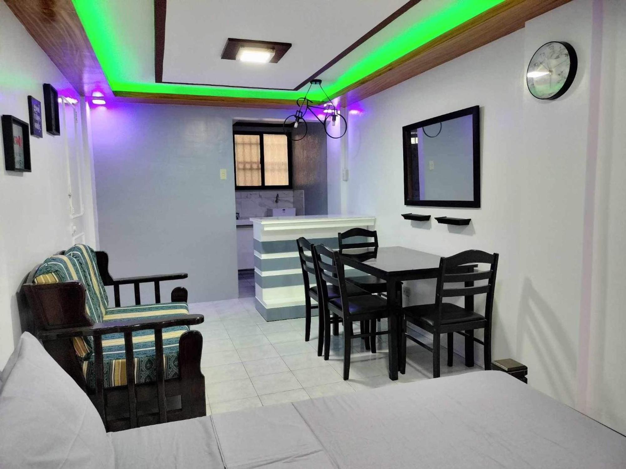 Fabuluz Luxury At Princess Place Malolos ภายนอก รูปภาพ